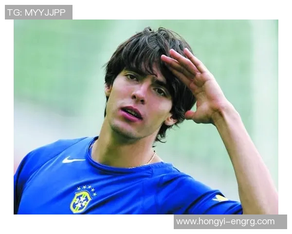 《足球场上英俊风采大集合球星们的帅气瞬间尽在其中》